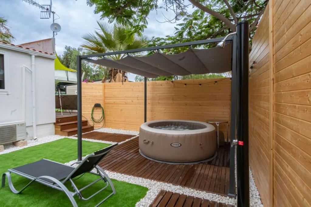 Private Paradise On Cozy Campsite, Jacuzzi, Netflix Las Galletas Eksteriør billede