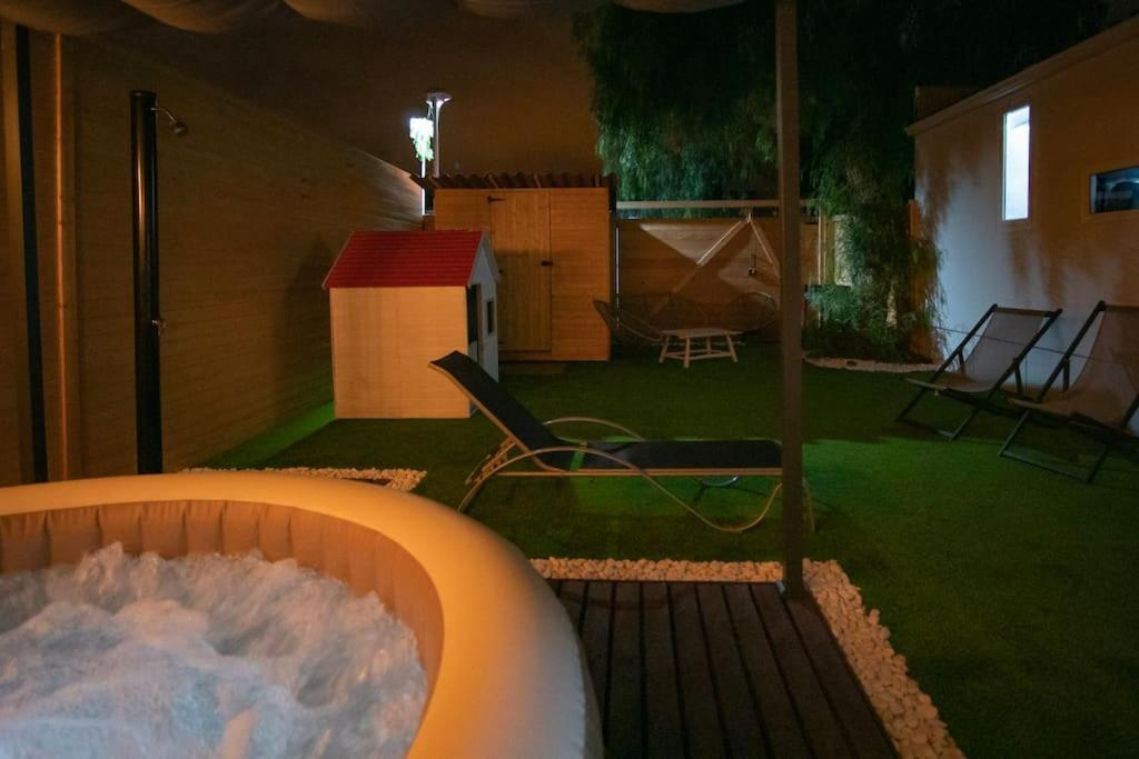 Private Paradise On Cozy Campsite, Jacuzzi, Netflix Las Galletas Eksteriør billede